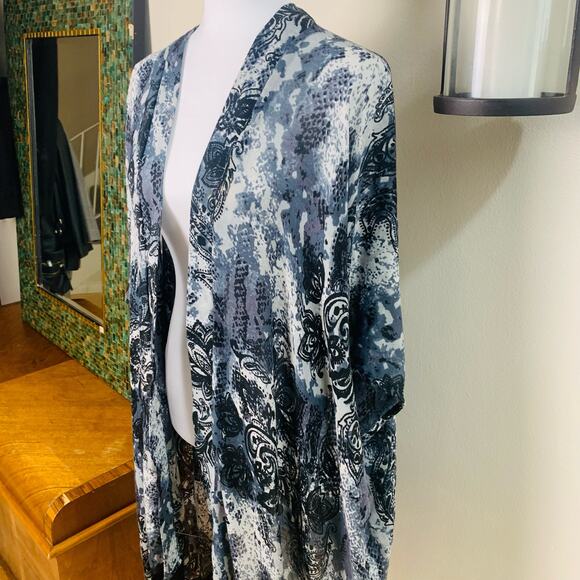 Avenue One Size Short Sleeve Open Shawl Cardigan Kimono Slate Blue Grey Fringe - Picture 4 of 9